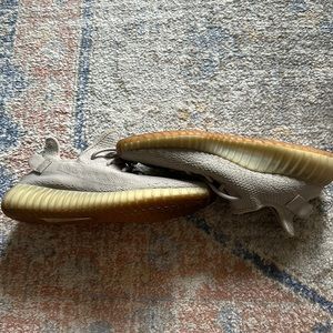 Men’s Adidas Yeezy Shoes
